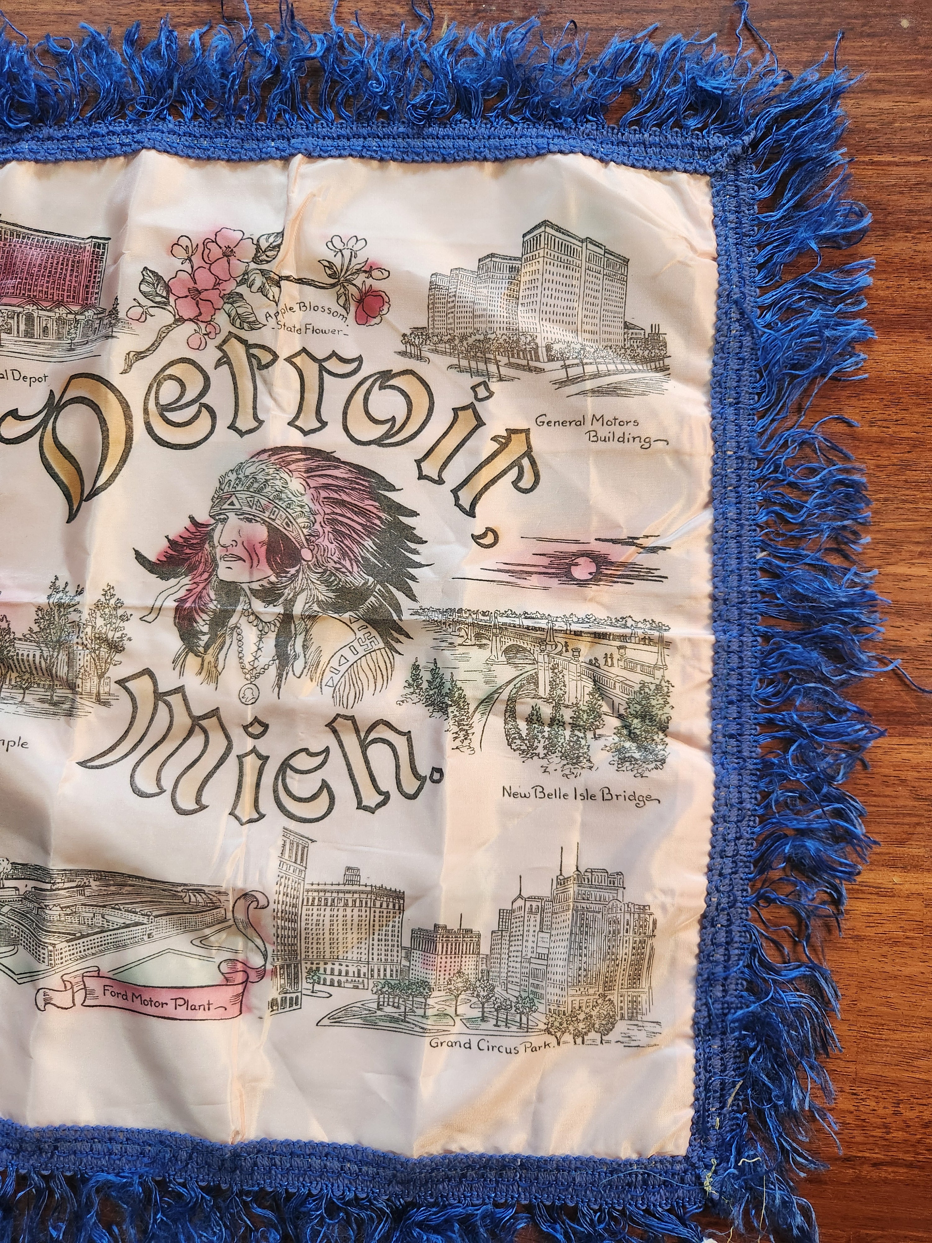 Vintage Mid-20th-Century Satin Souvenir Pillow Cover Detroit Michigan