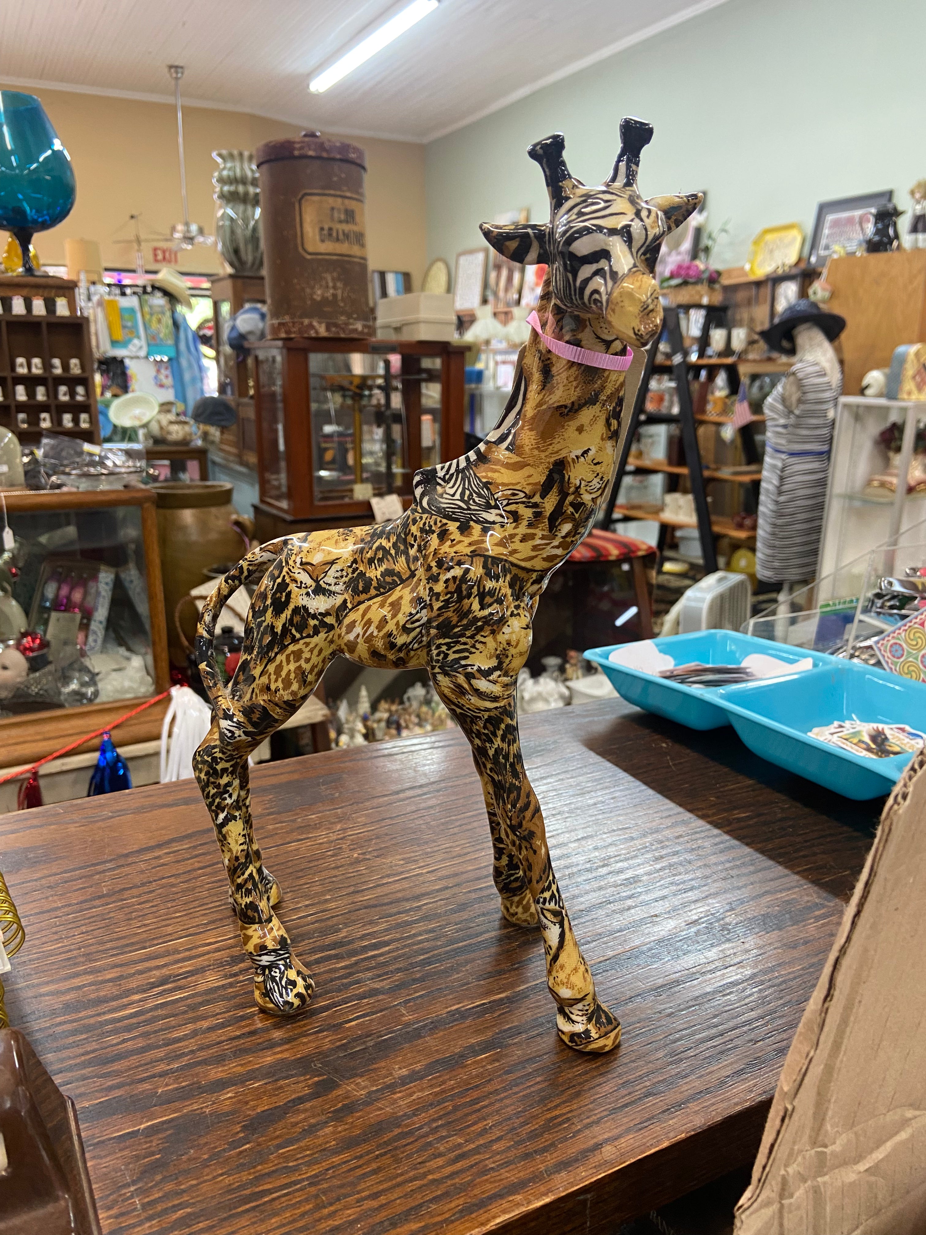 Pair of Vintage La Vie Safari Collection Giraffe Figurines Decoupage