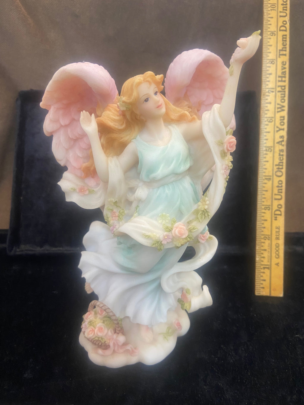 1996 Seraphim Classics "Dawn: Sunshine's Guardian Angel" Figurine