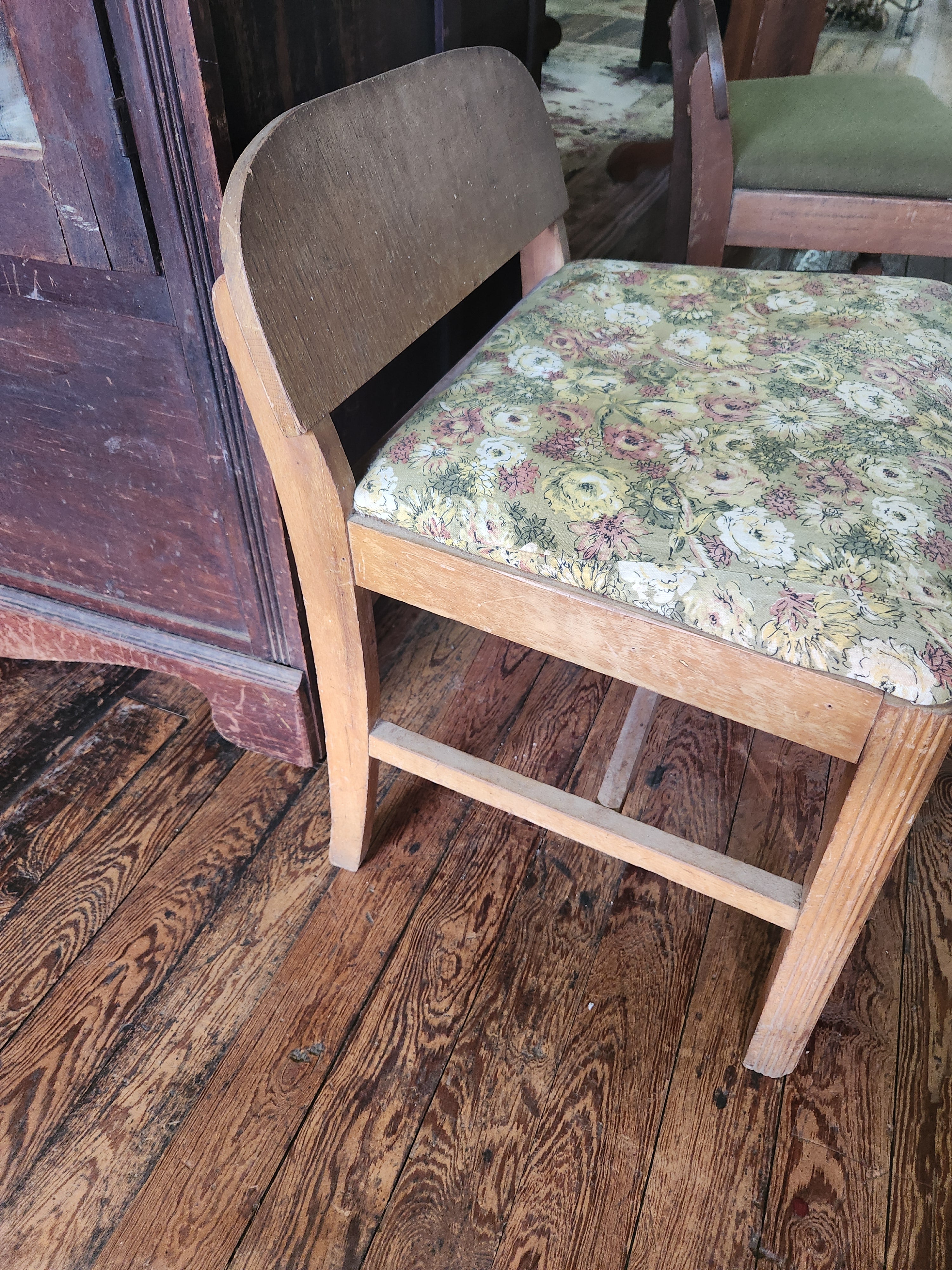 Vintage Wood Vanity Bench