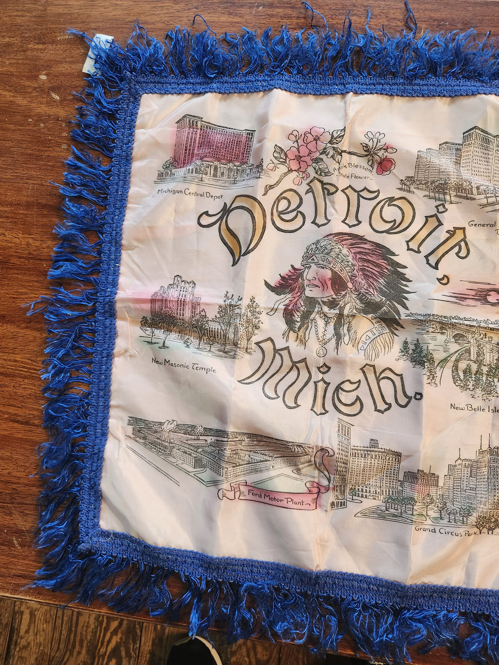 Vintage Mid-20th-Century Satin Souvenir Pillow Cover Detroit Michigan