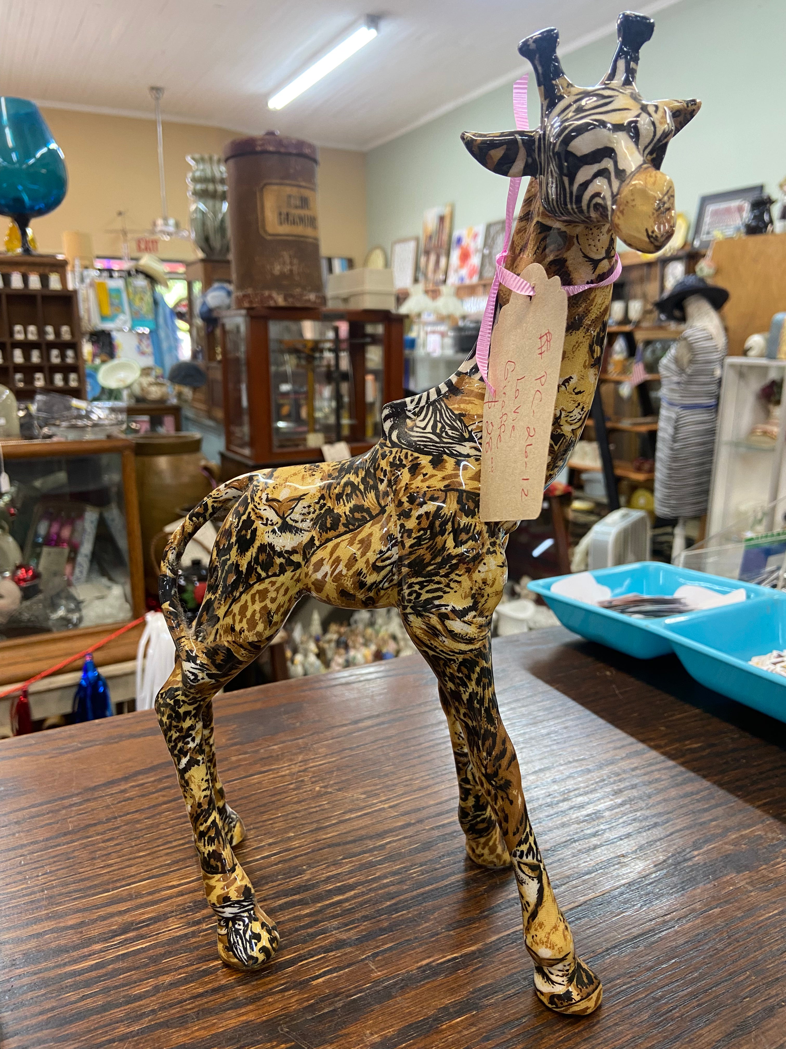 Pair of Vintage La Vie Safari Collection Giraffe Figurines Decoupage