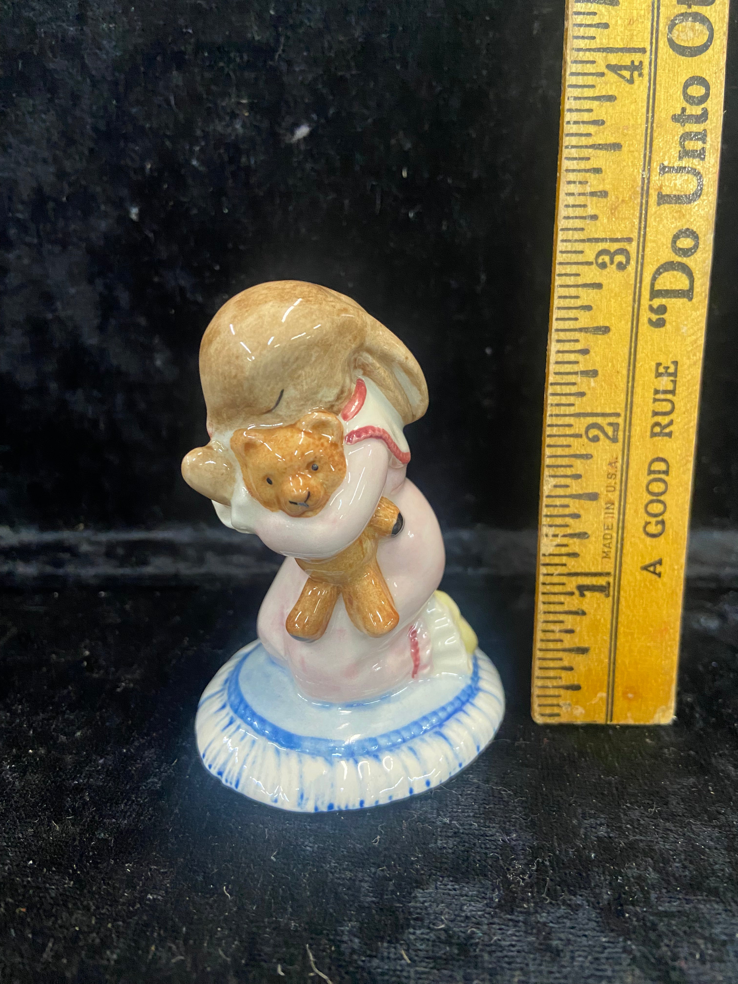 Vintage Royal Doulton "Goodnight Bunnykins" Figurine