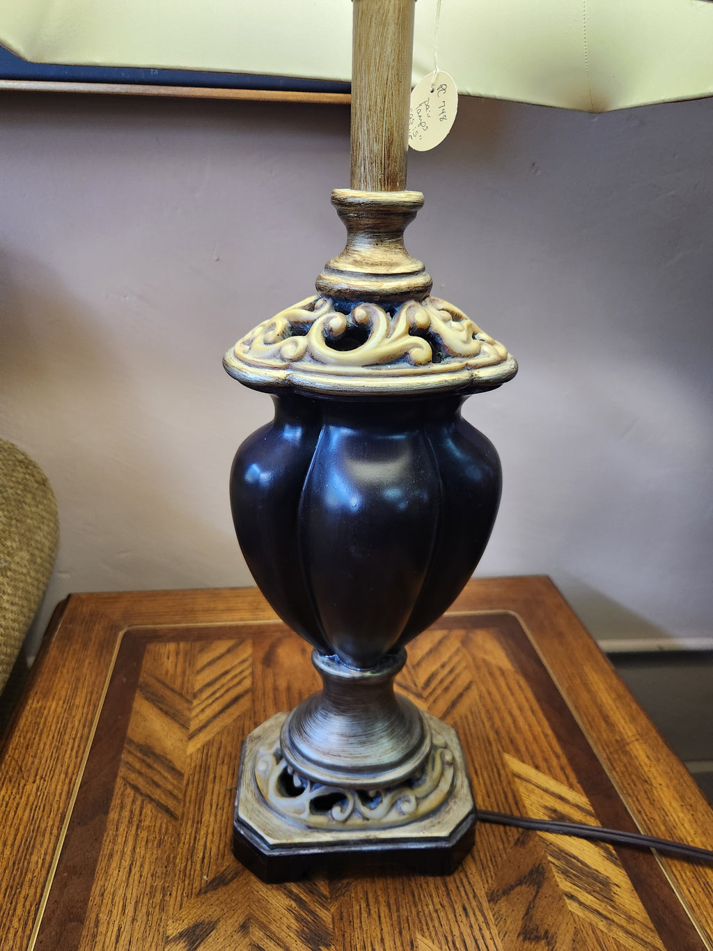 Vintage Accent table Lamp Urn Body