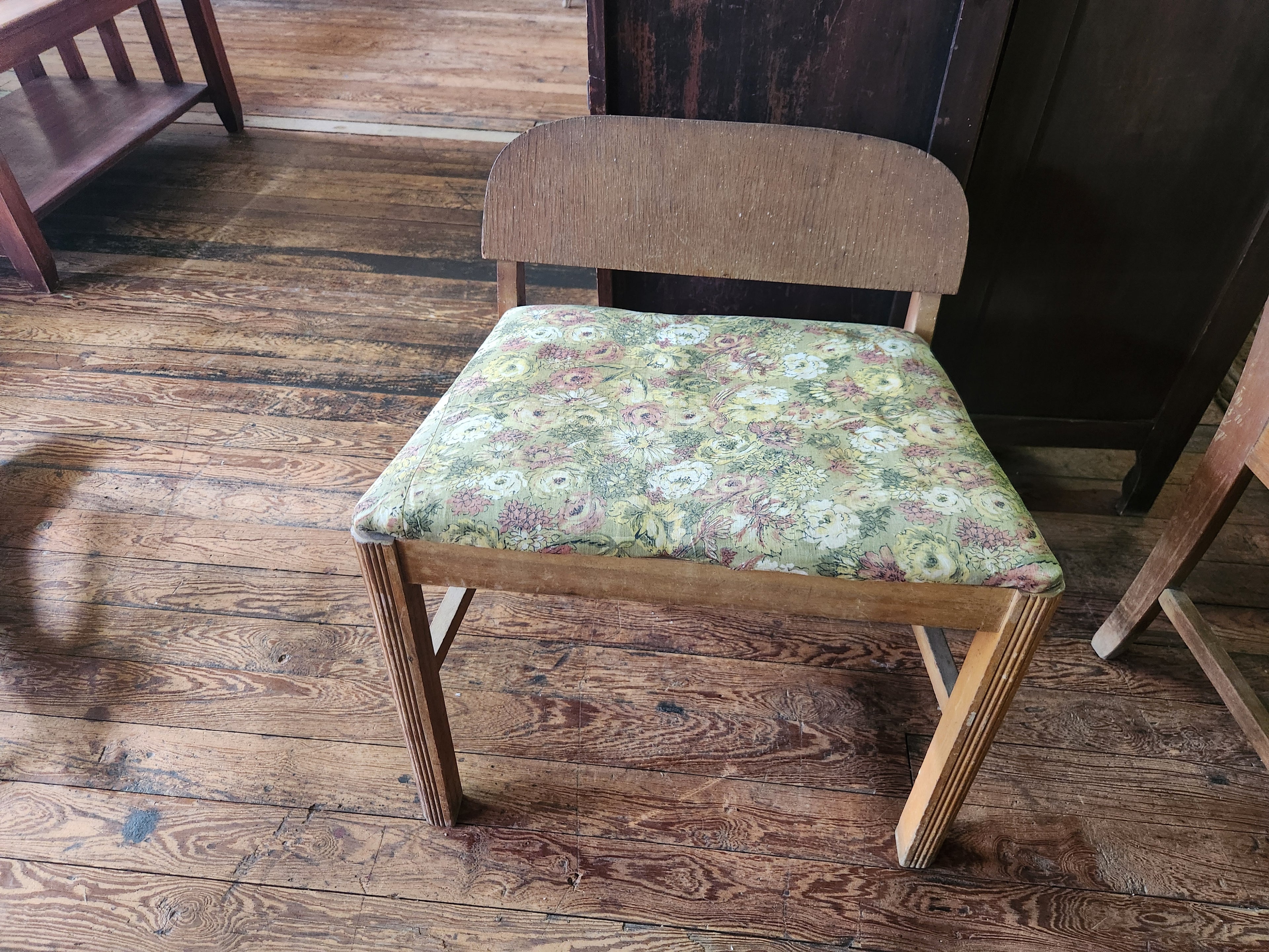 Vintage Wood Vanity Bench
