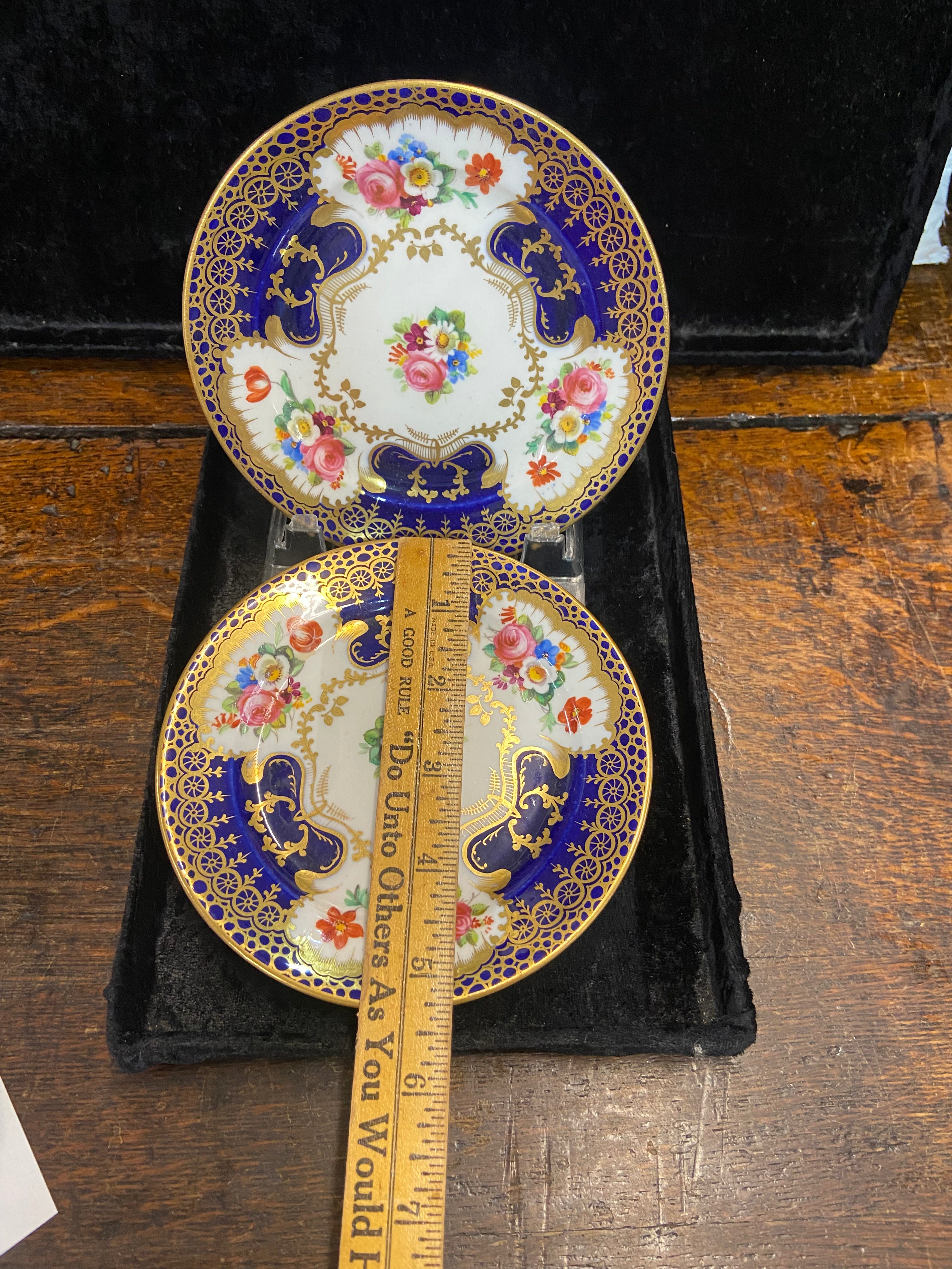 2 Collingwood Victorian Bread and Butter Plates