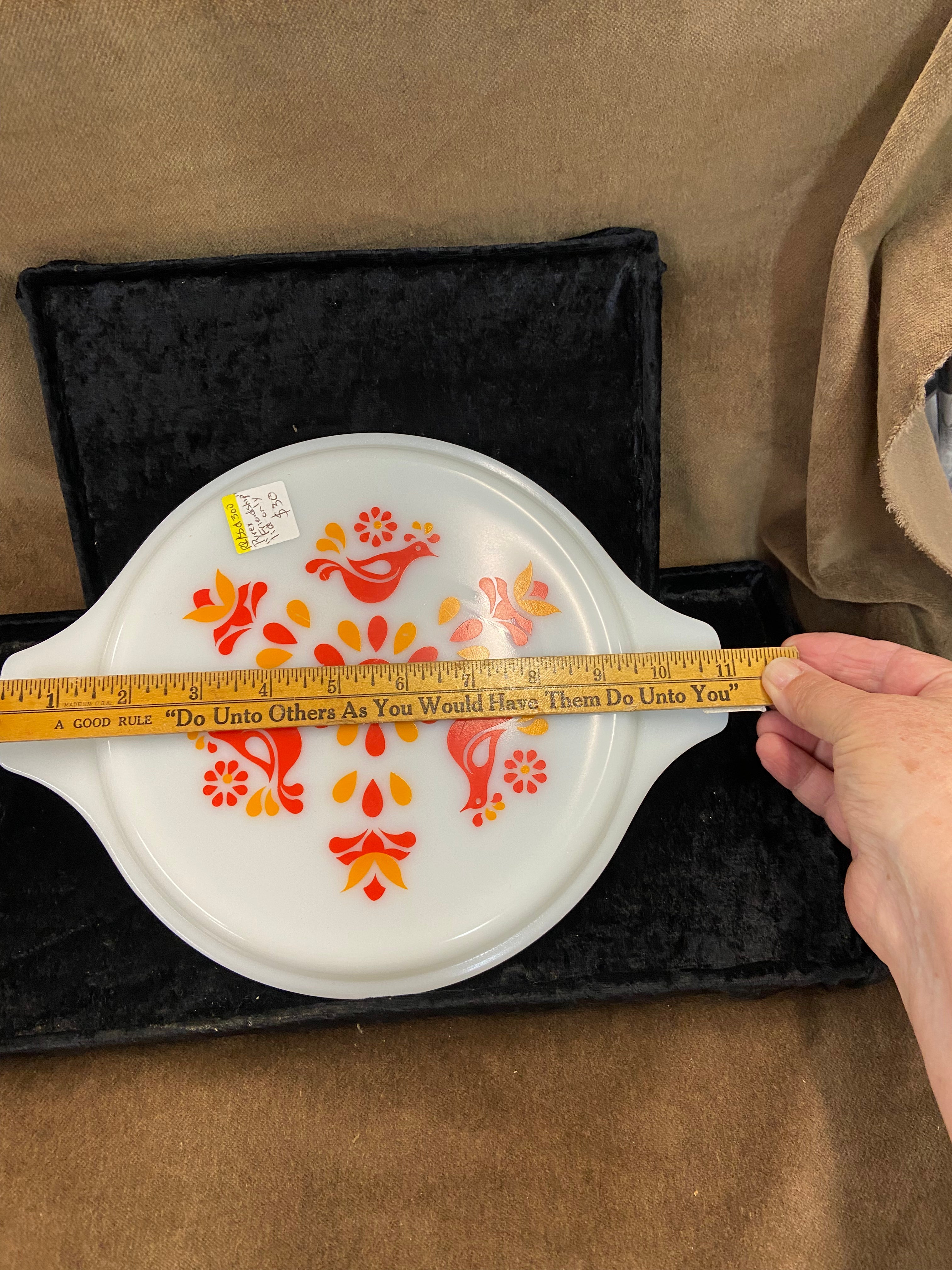 Vintage Pyrex Friendship Casserole Lid