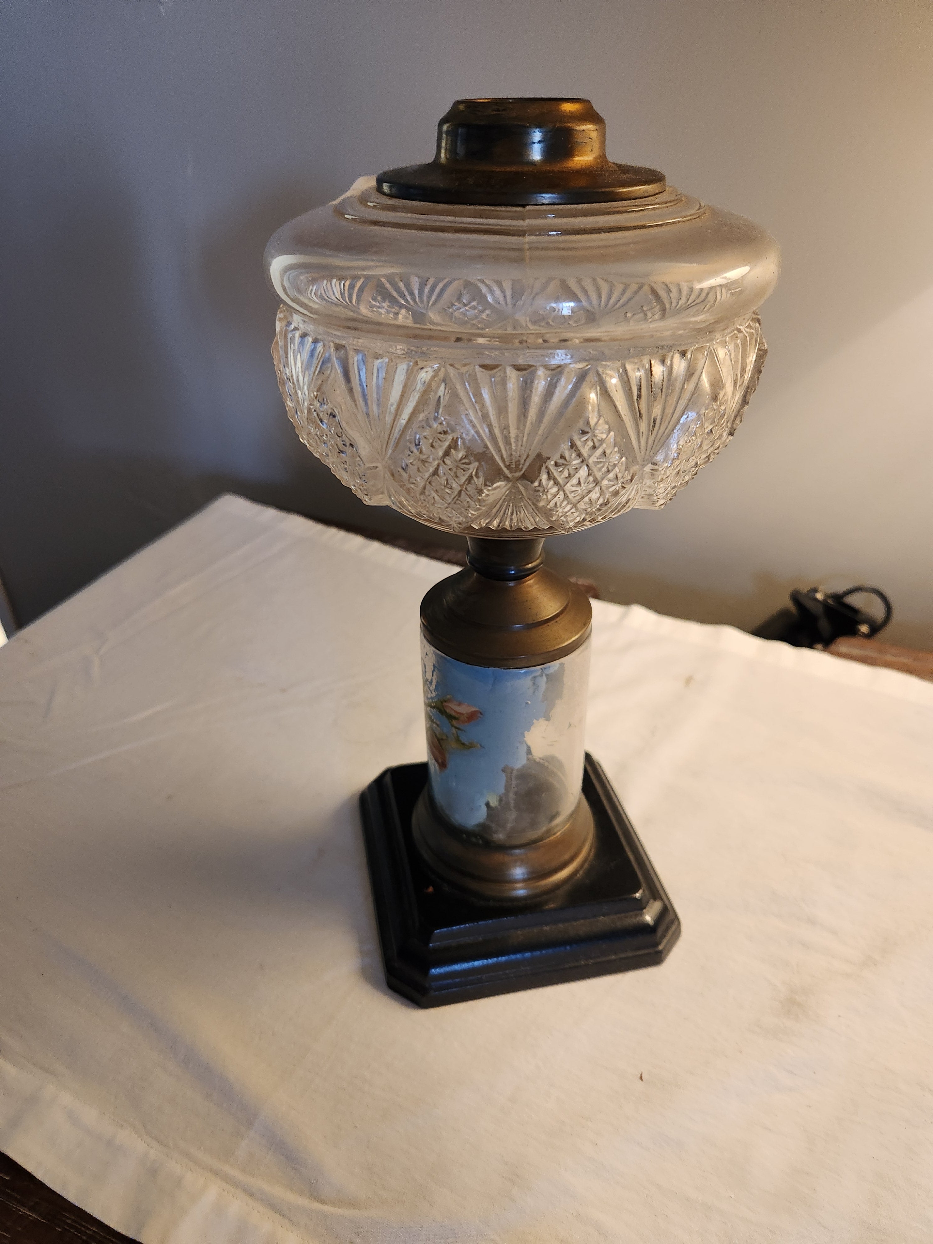 Antique Victorian-Era Kerosene Lamp