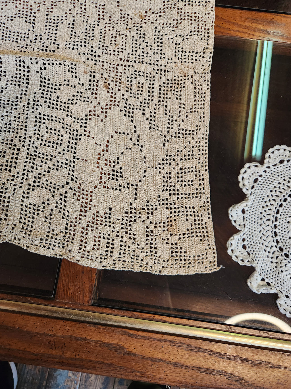 Vintage Hand-Crocheted Ecru Filet Crochet Piece
