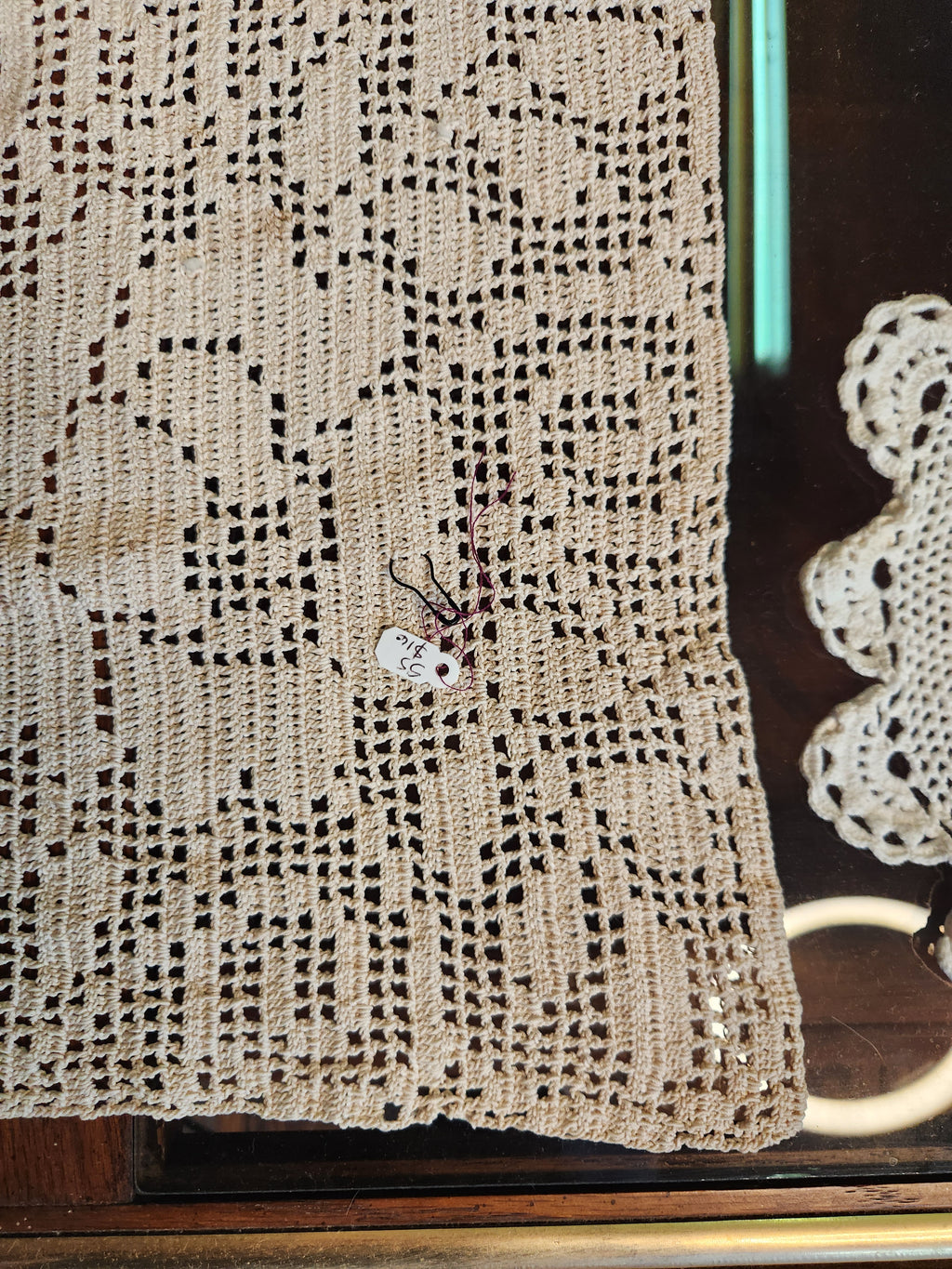 Vintage Hand-Crocheted Ecru Filet Crochet Piece
