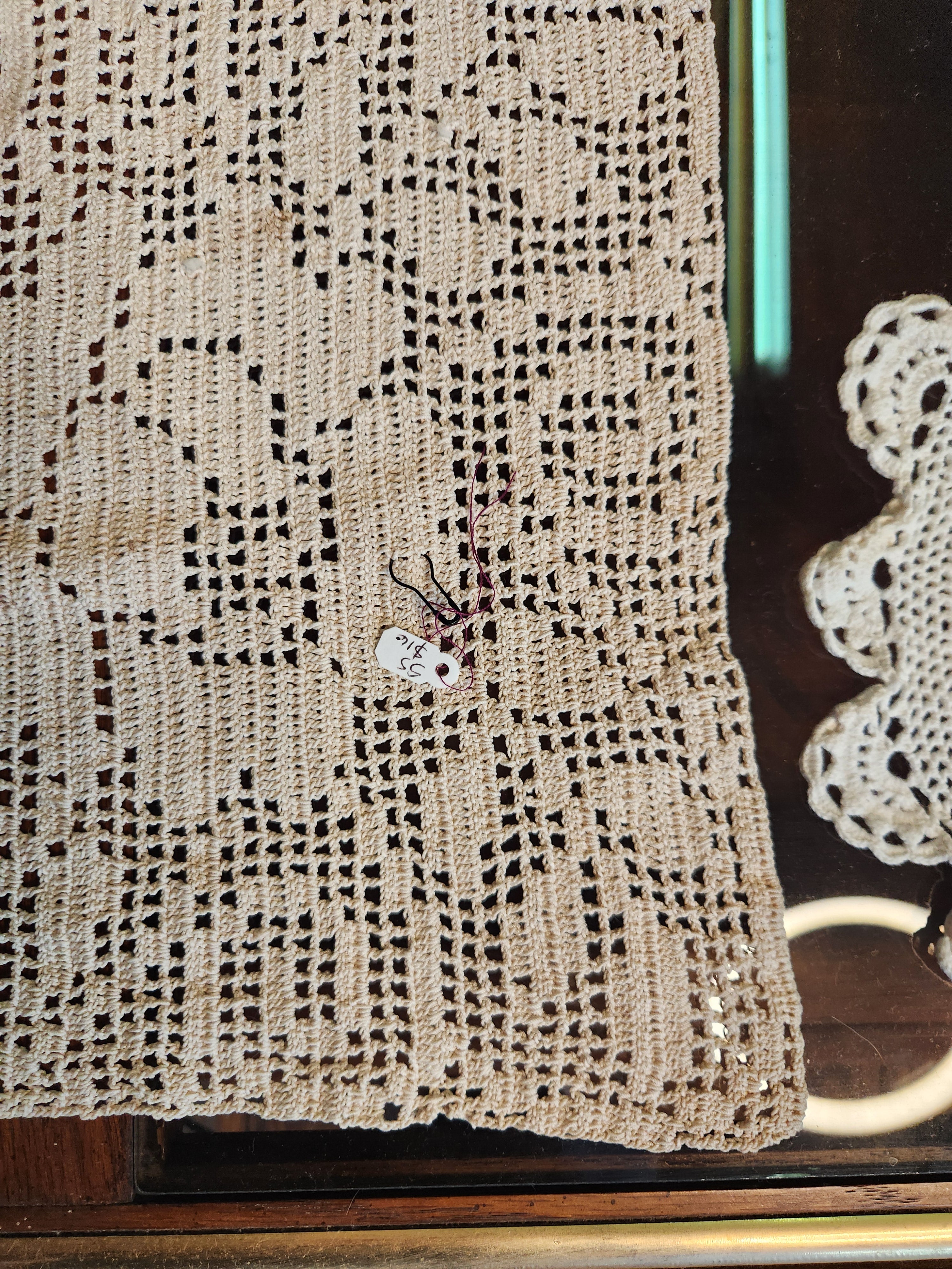 Vintage Hand-Crocheted Ecru Filet Crochet Piece
