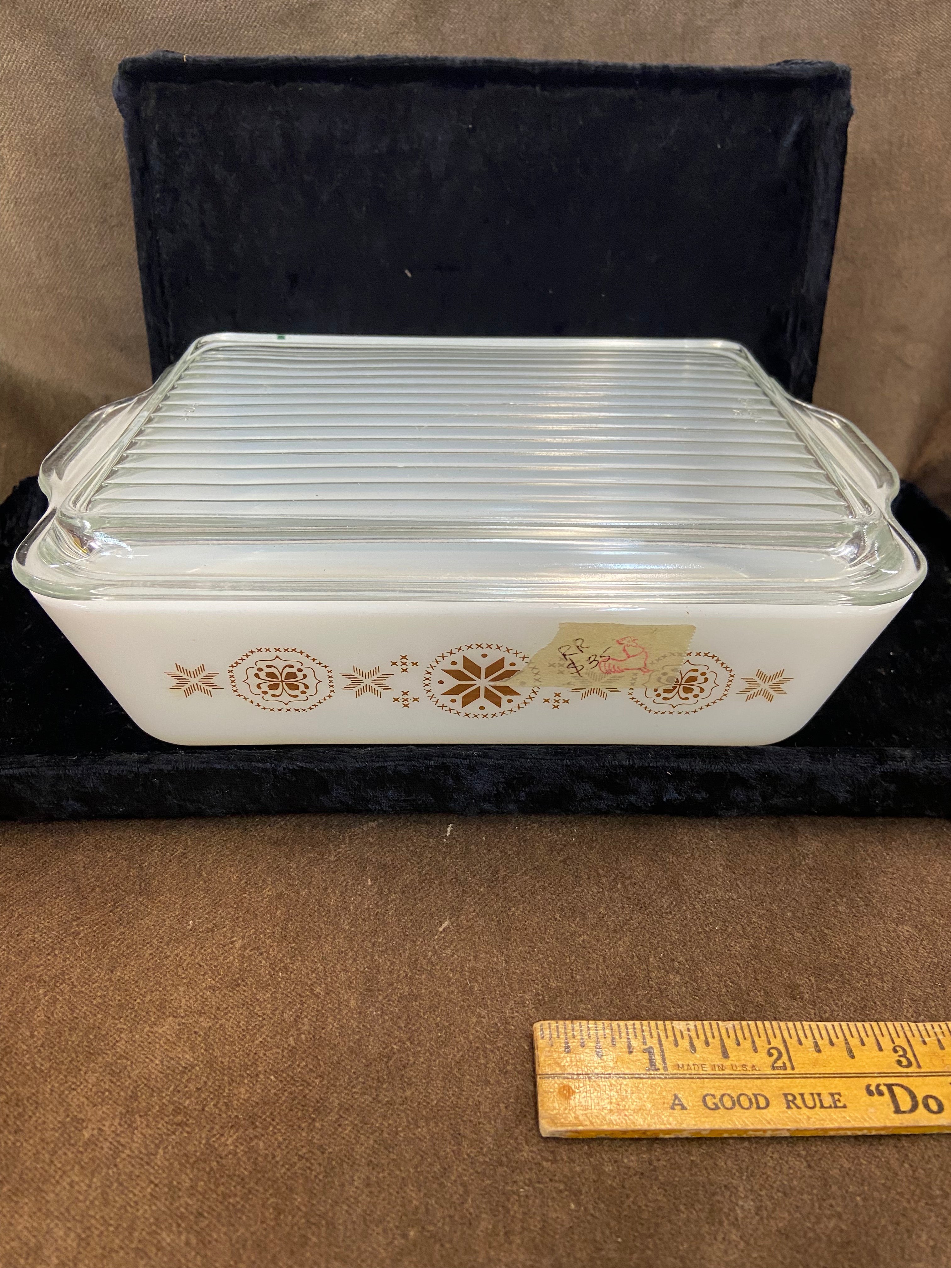 Vintage Pyrex Town and Country Casserole Dish
