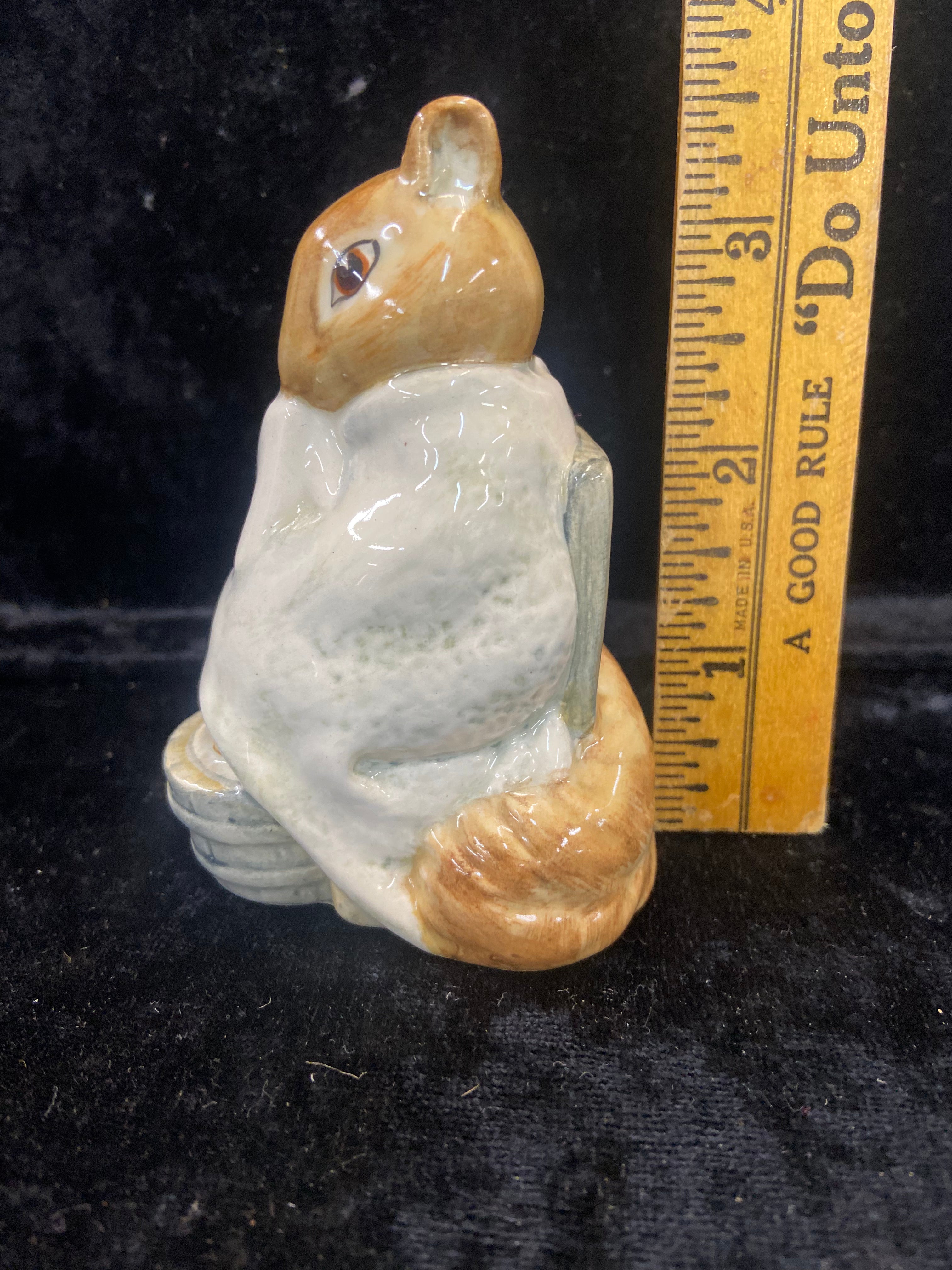 Vintage Beswick Beatrix Potter Figurine "Chippy Hackee"