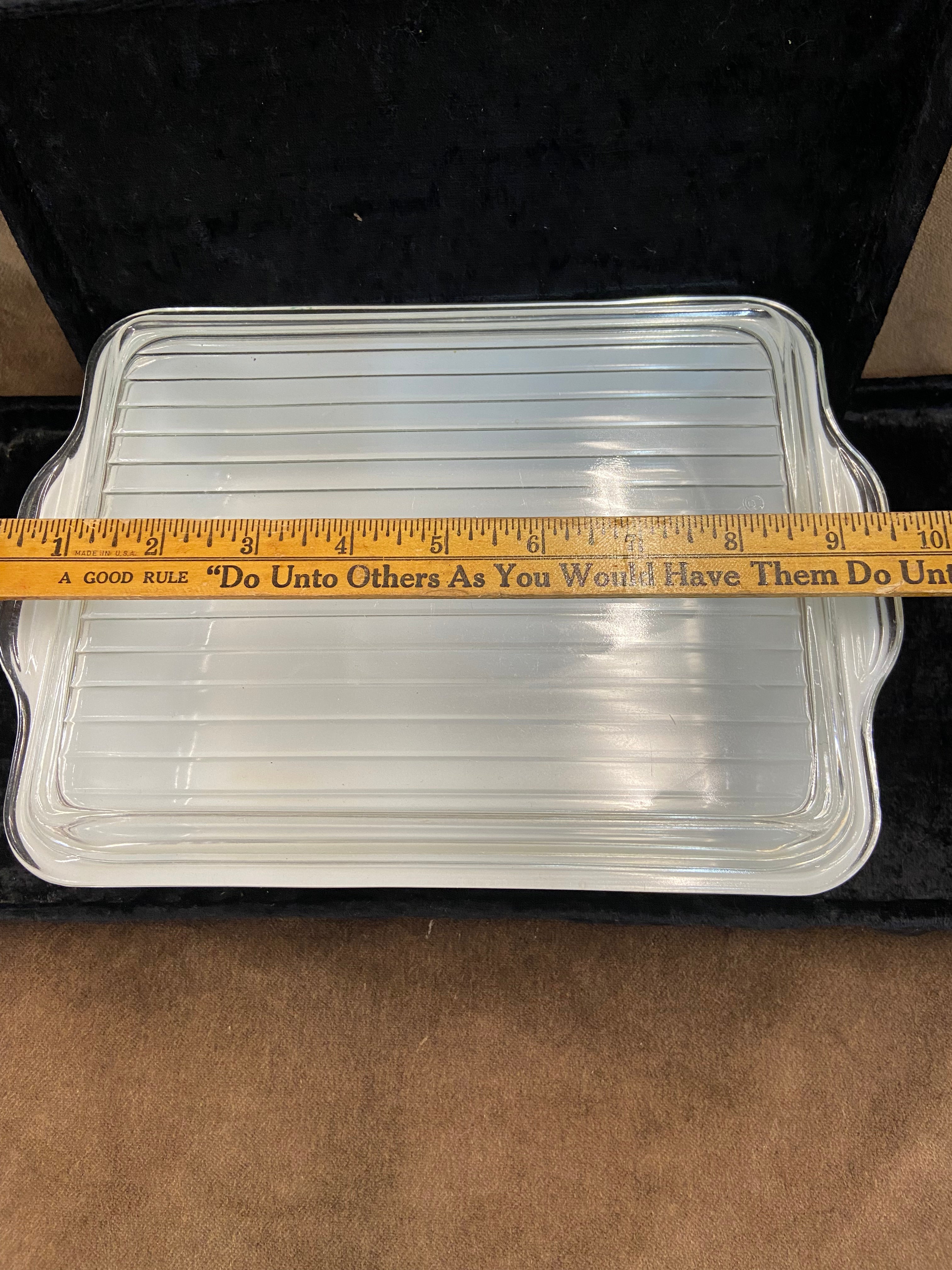 Vintage Pyrex Town and Country Casserole Dish