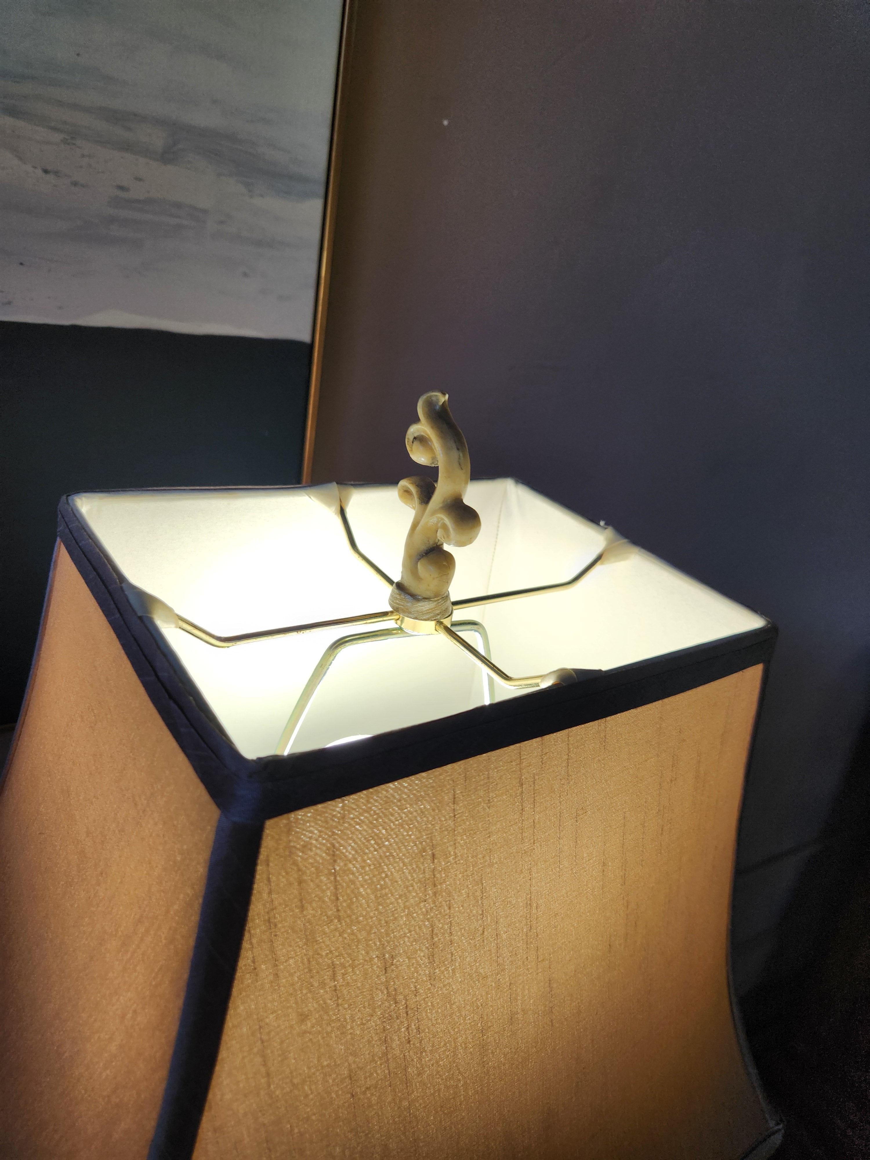 Vintage Accent table Lamp Urn Body