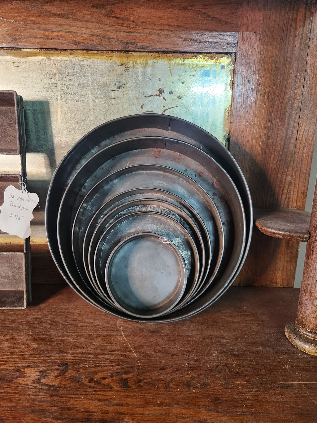 Vintage 7 Piece Set of Nesting Tin Baking Pans