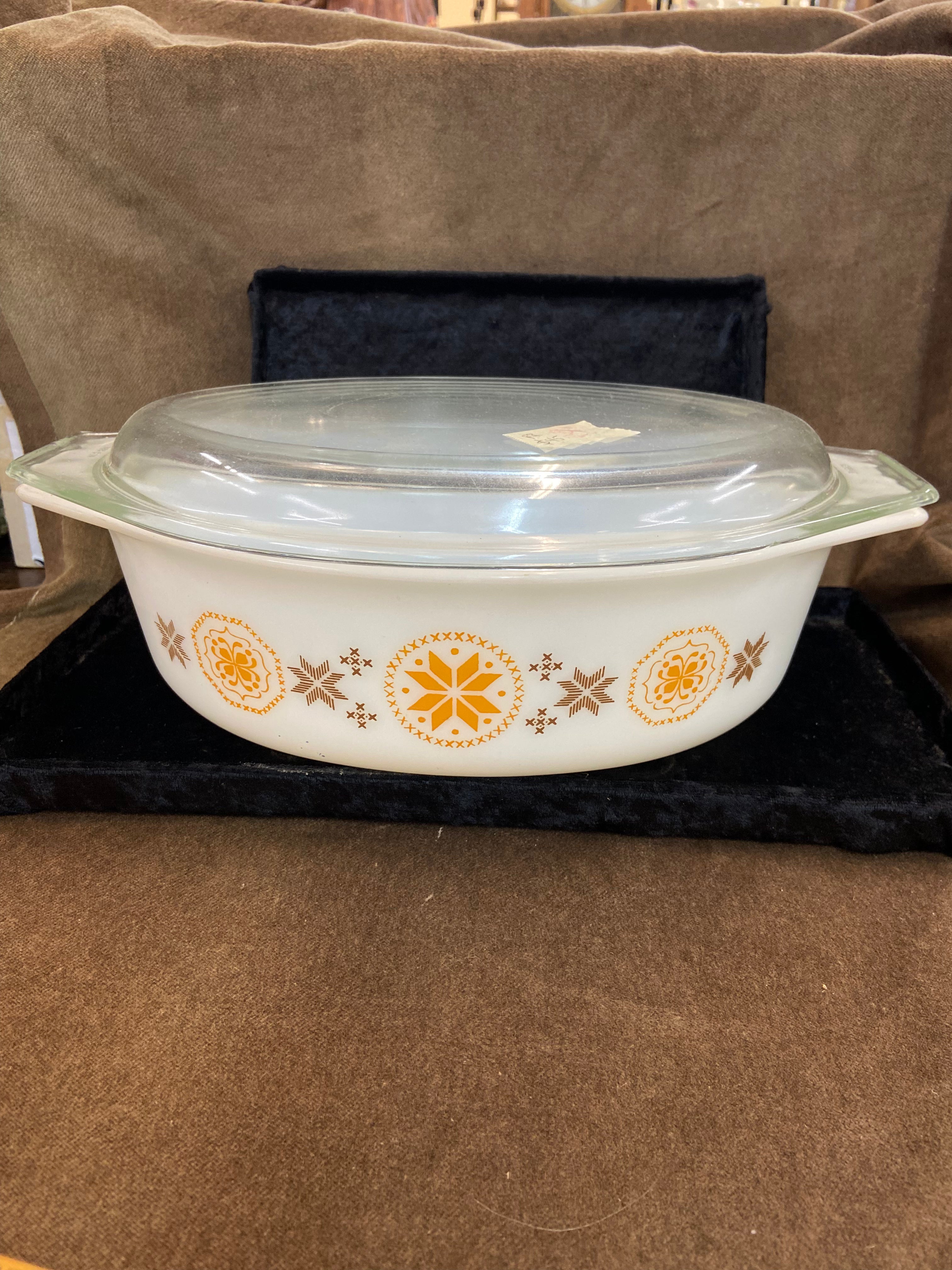 Vintage Pyrex Town & Country Casserole Dish with Lid