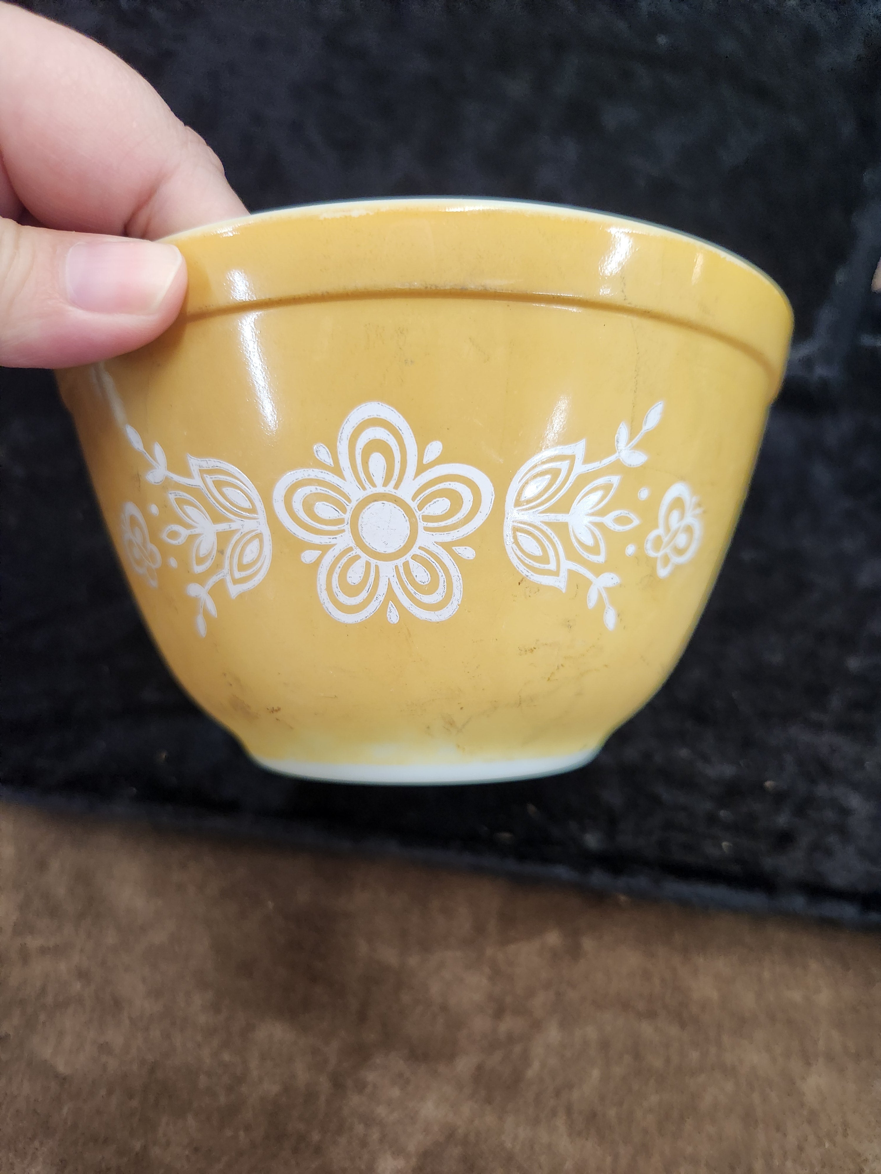 Vintage Pyrex Butterfly Gold Mixing Bowl