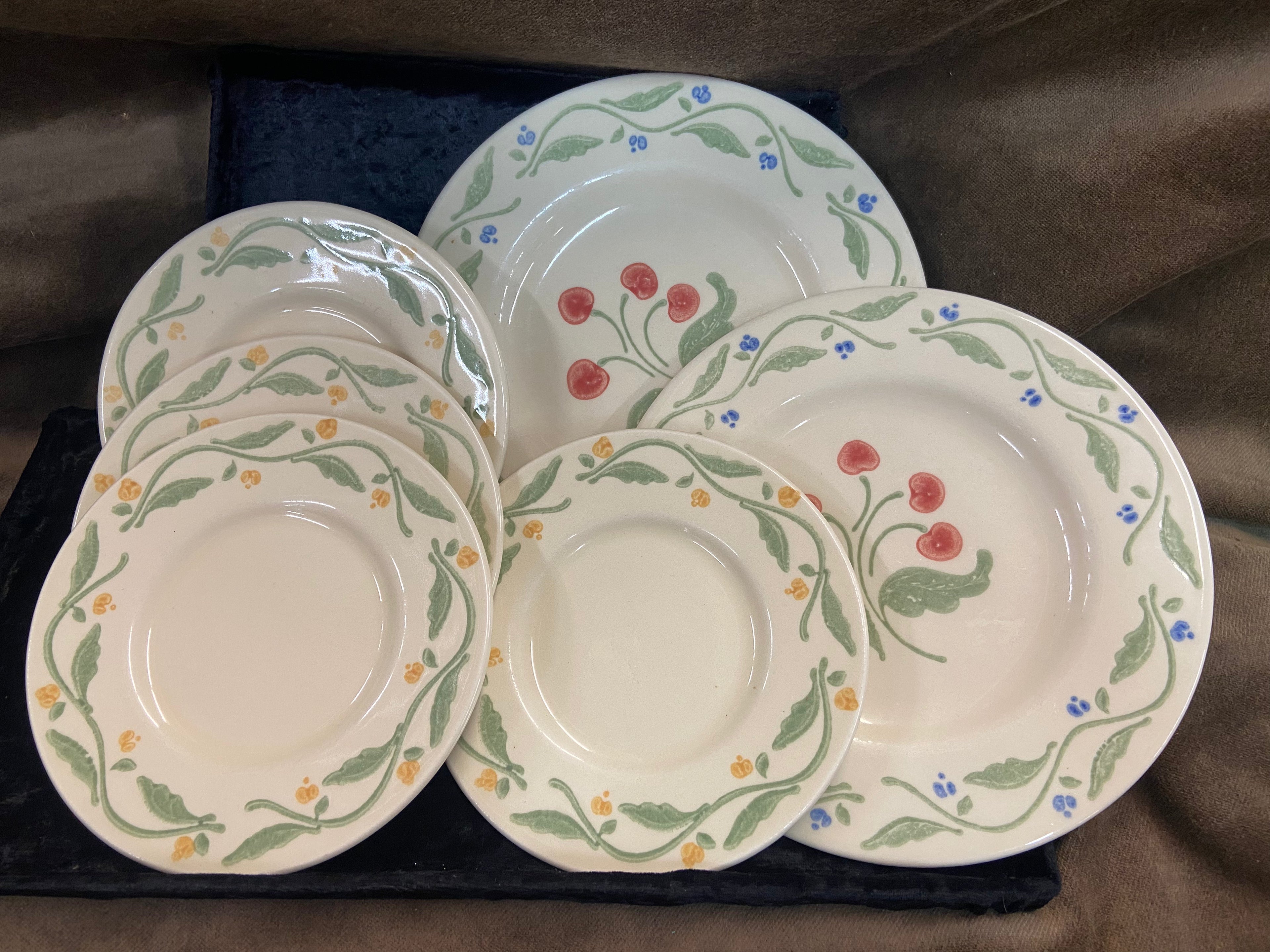 Pfaltzgraff Honeybrooke Plates & Saucers