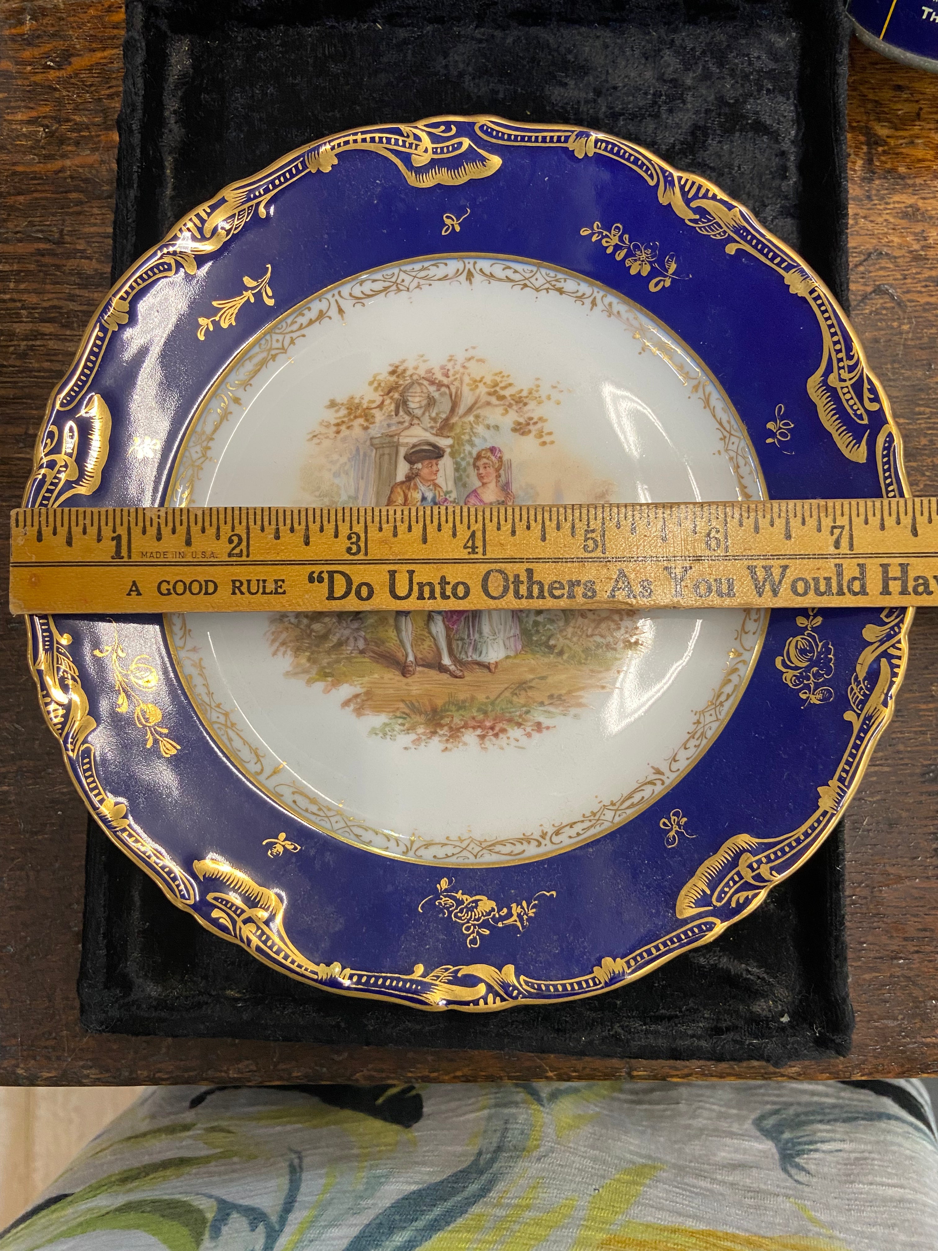 Antique Lamm Dresdin Cabinet Plate