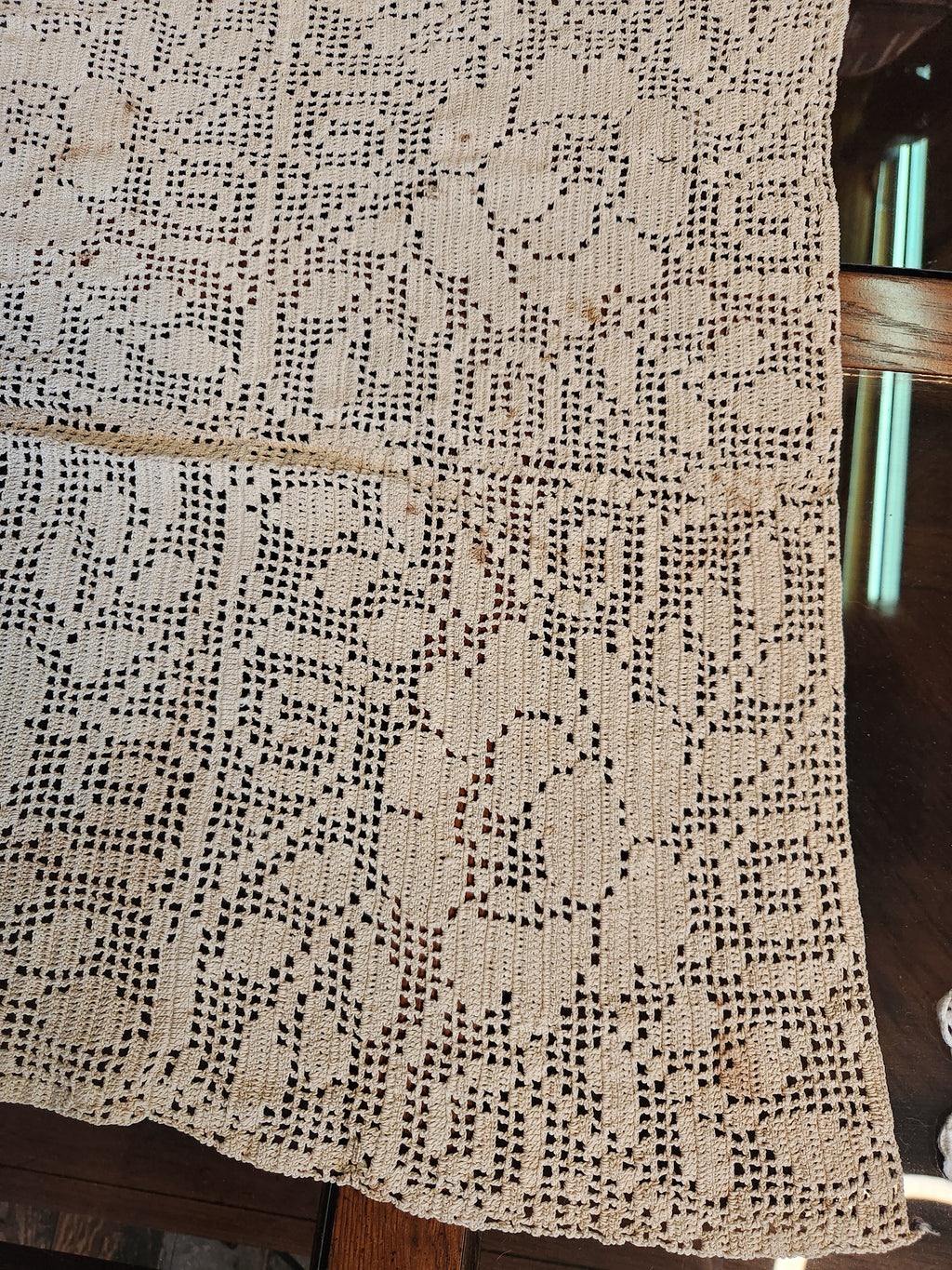 Vintage Hand-Crocheted Ecru Filet Crochet Piece