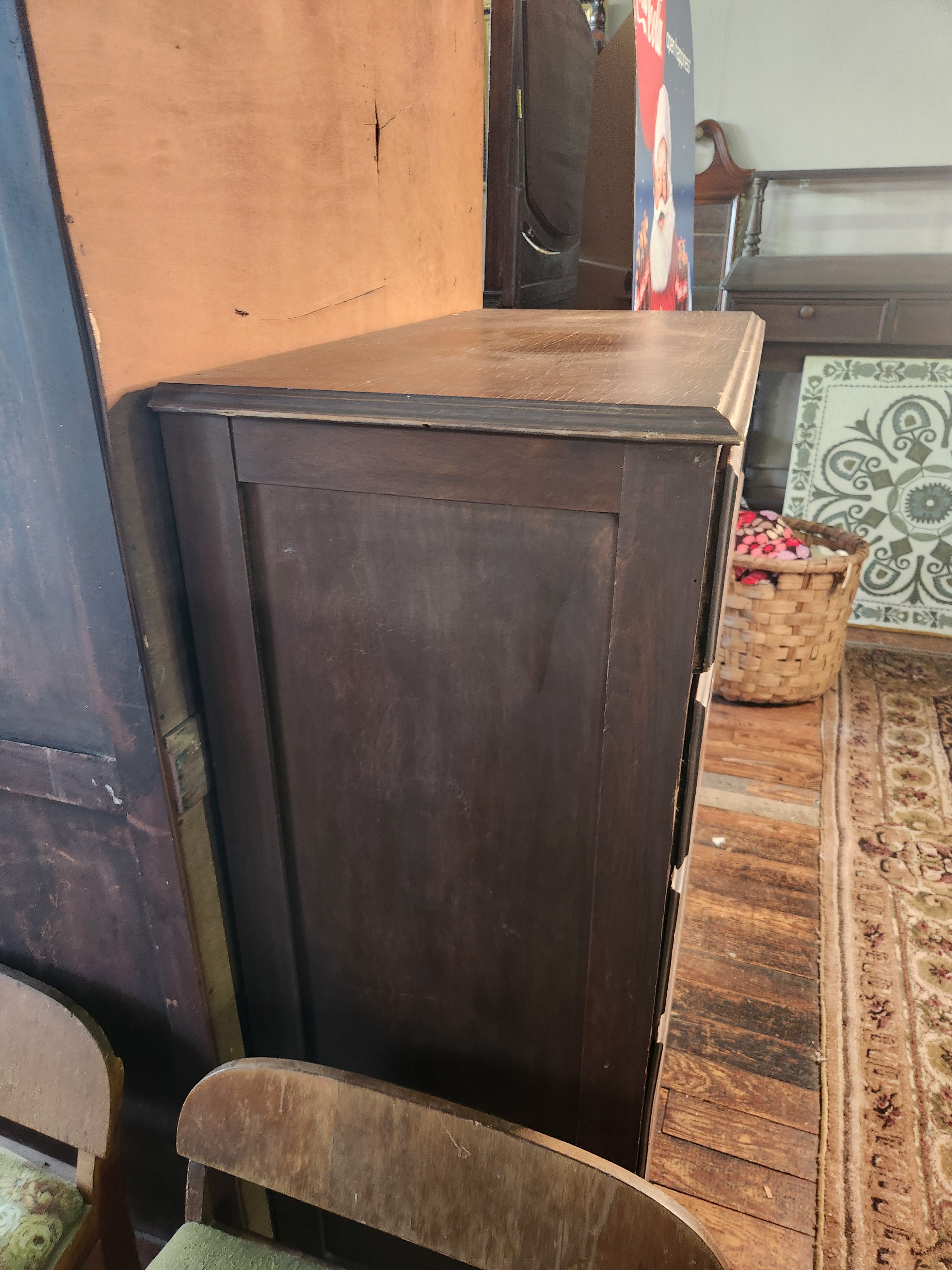 Solid Wood Chest of Drawers Cut-Out Handle Pulls