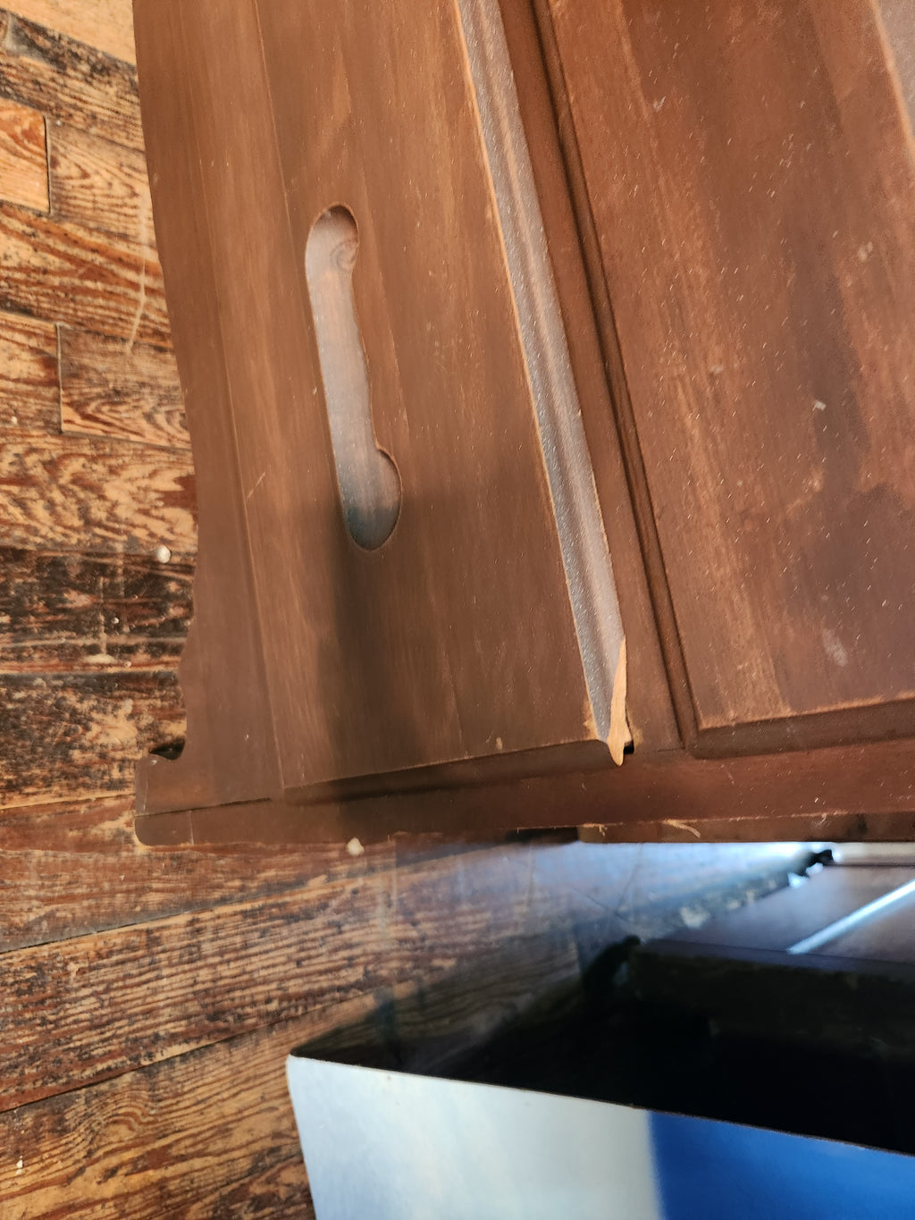 Solid Wood Chest of Drawers Cut-Out Handle Pulls