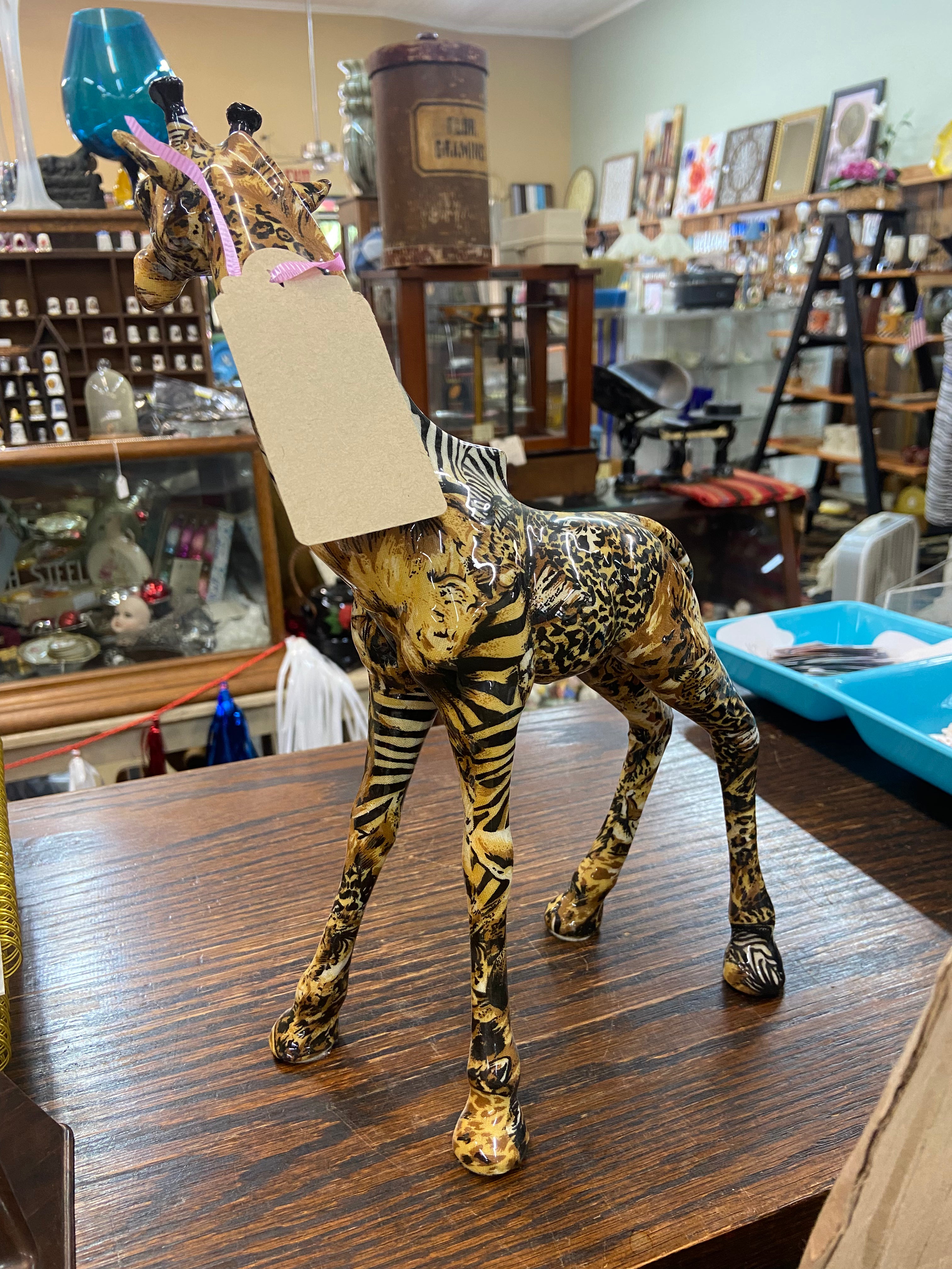 Pair of Vintage La Vie Safari Collection Giraffe Figurines Decoupage
