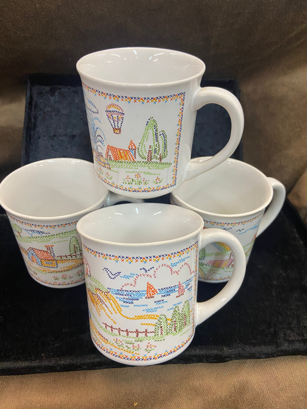Counted Cross Stitch Country Style Coffee Mugs