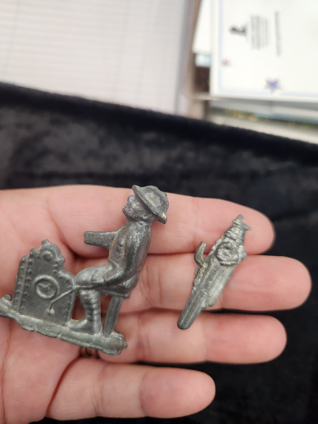 Vintage Lead Toy Soldiers